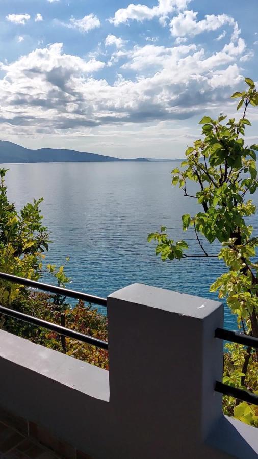 Blue View Hotel Qeparo Exterior photo